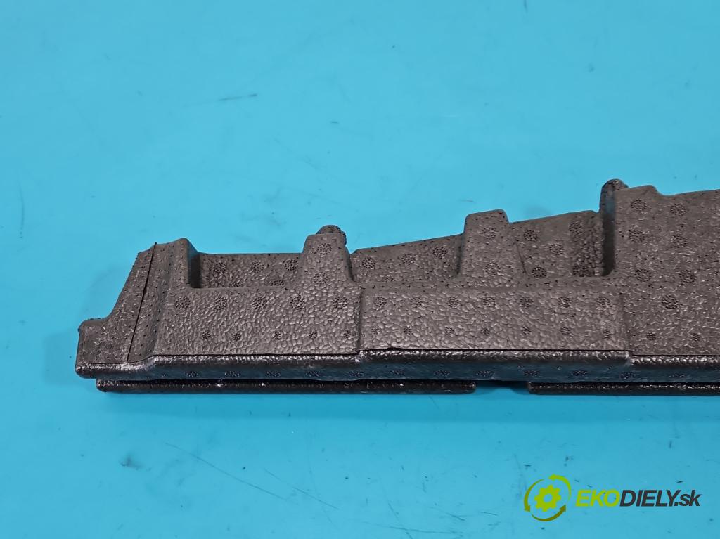 Bmw iX1 U11 0.0 elektrický: 272 HP automatic 200 kW 1 cm3 5- Příspěvek: Polystyren: kufra: 462013-03