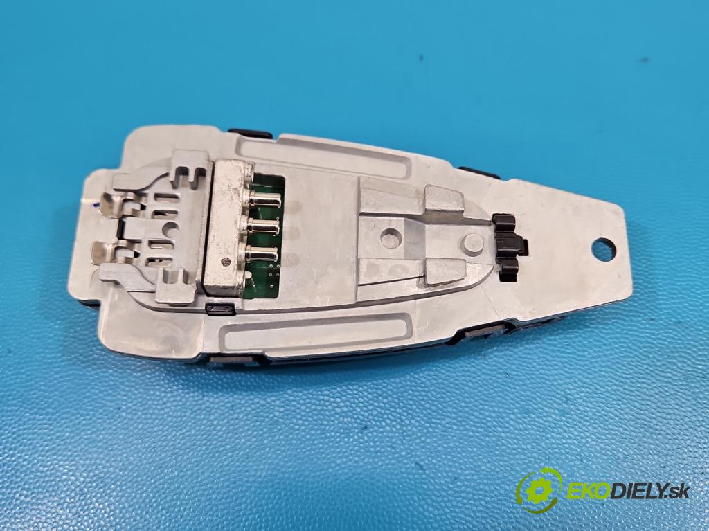 Bmw iX1 U11 0.0 elektrický: 272 HP automatic 200 kW 1 cm3 5- Antena 9825130