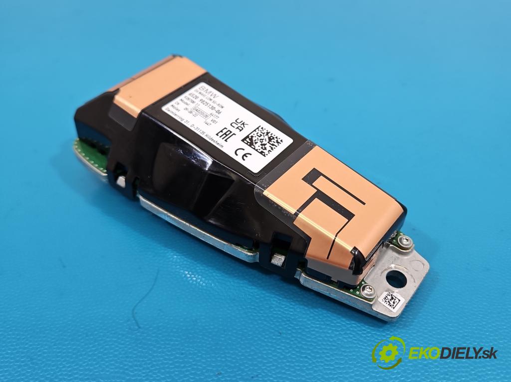 Bmw iX1 U11 0.0 elektrický: 272 hp automatic 200 kW 1 cm3 5- Antena 9825130