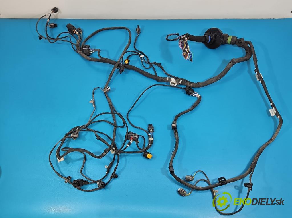 Bmw iX1 U11 0.0 elektrický: 272 HP automatic 200 kW 1 cm3 5- Zväzok: nárazník zadné 6821957