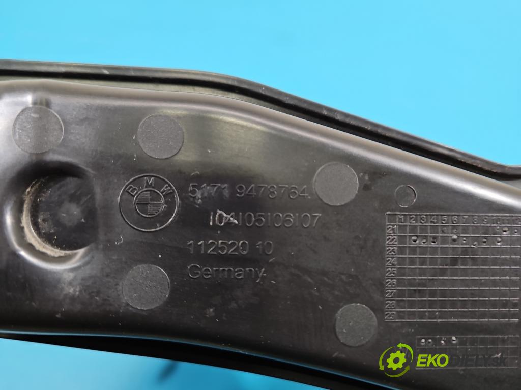 Bmw iX1 U11 0.0 elektrický: 272 hp automatic 200 kW 1 cm3 5- Trubka: 9478759