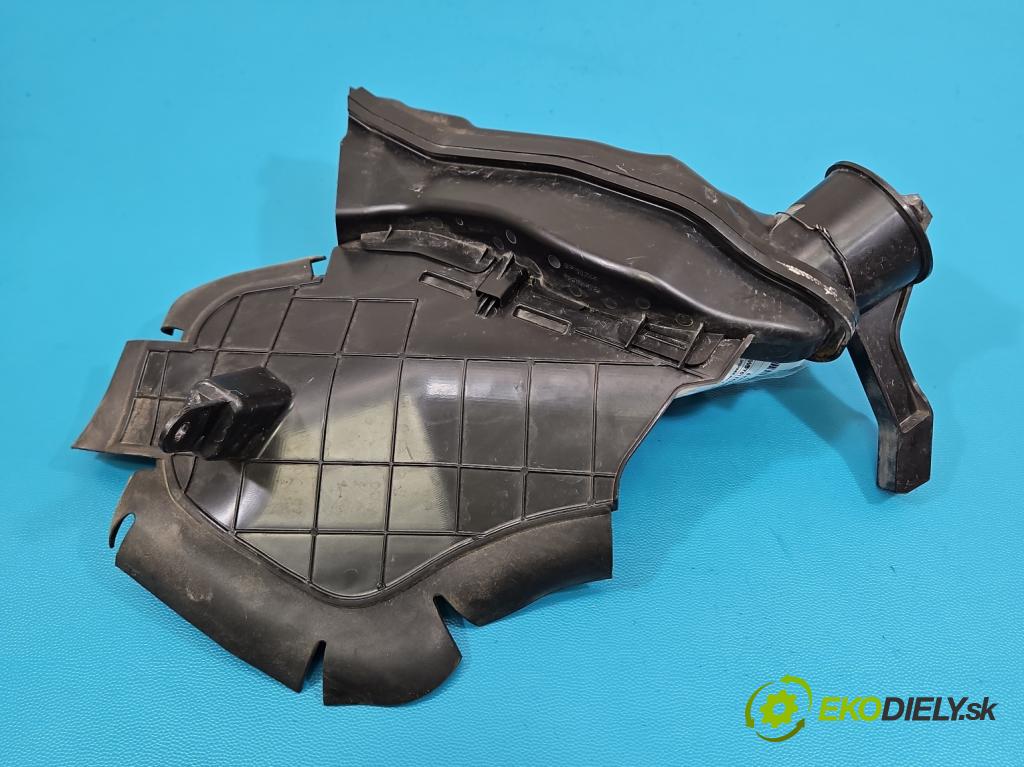 Bmw iX1 U11 0.0 elektrický: 272 hp automatic 200 kW 1 cm3 5- Trubka: 9478759