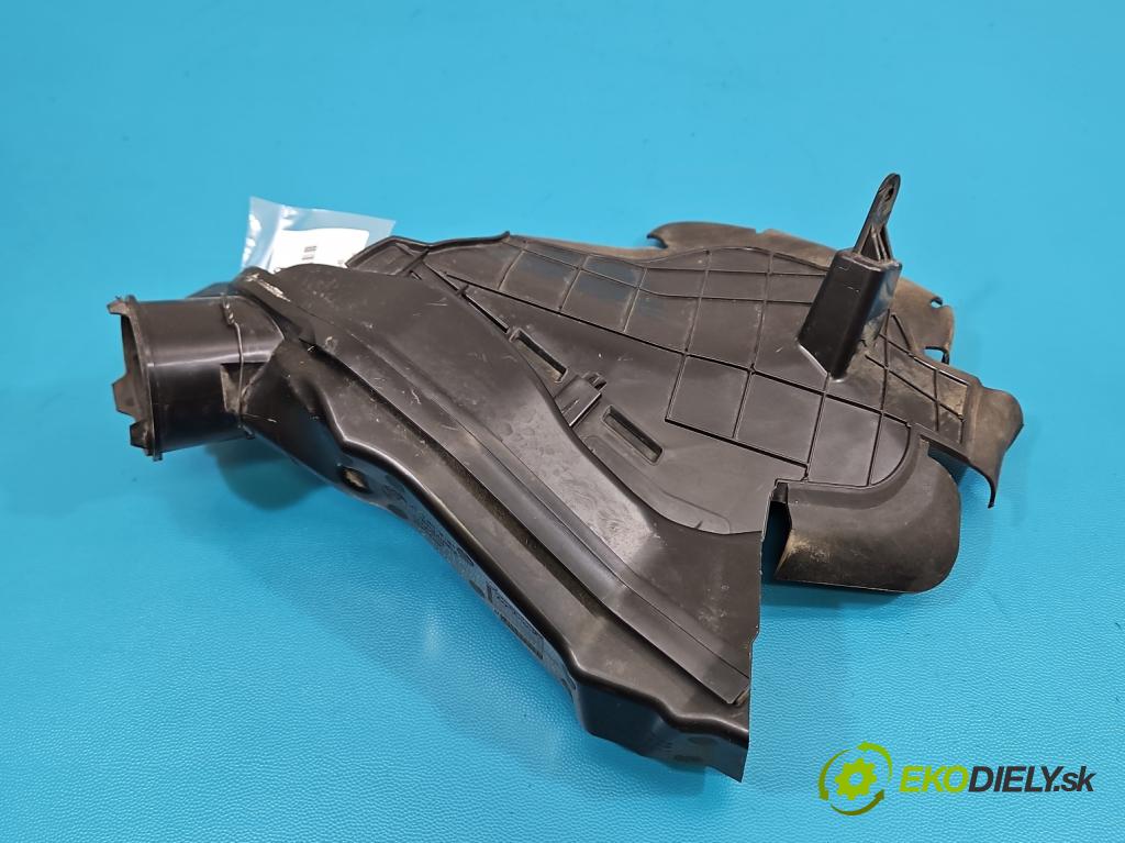 Bmw iX1 U11 0.0 elektrický: 272 hp automatic 200 kW 1 cm3 5- Trubka: 9478759