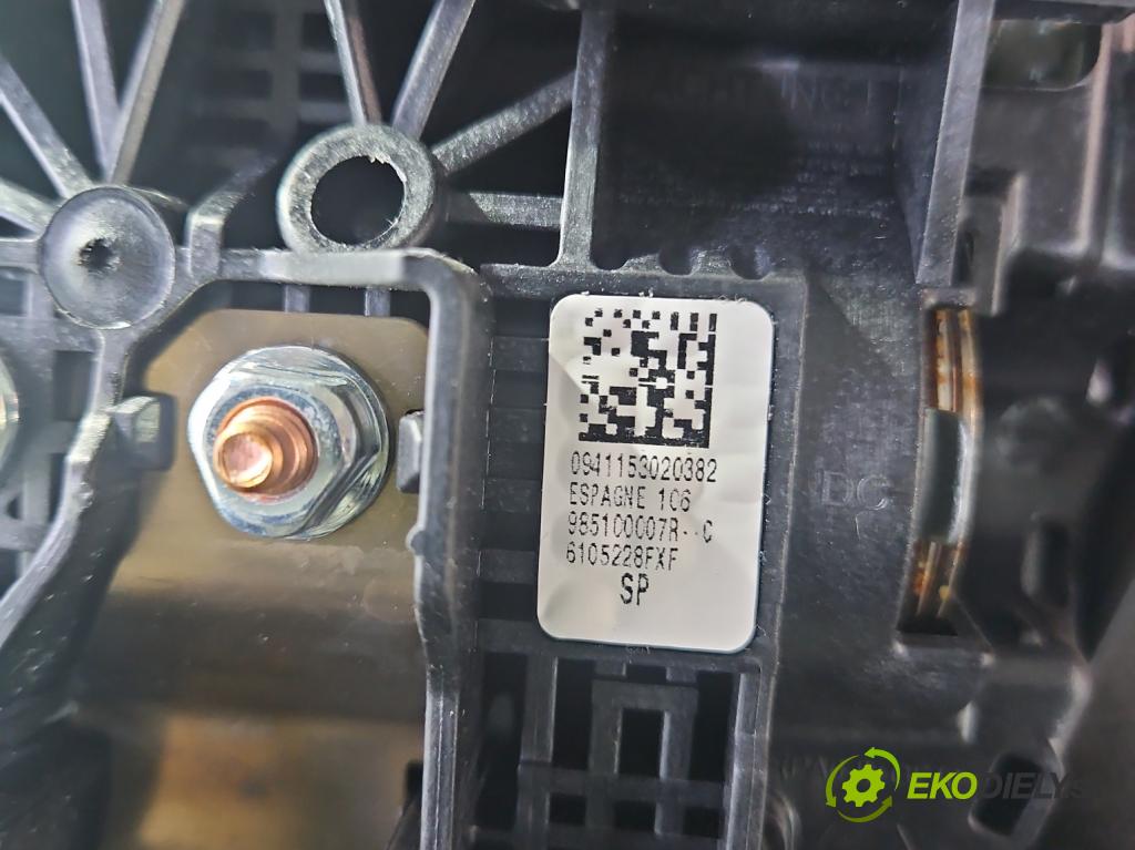 Renault Megane III 2008-2016 2.0 Tce 179KM manual 132 kW 1998 cm3 5- volant 985100007R (Volant)