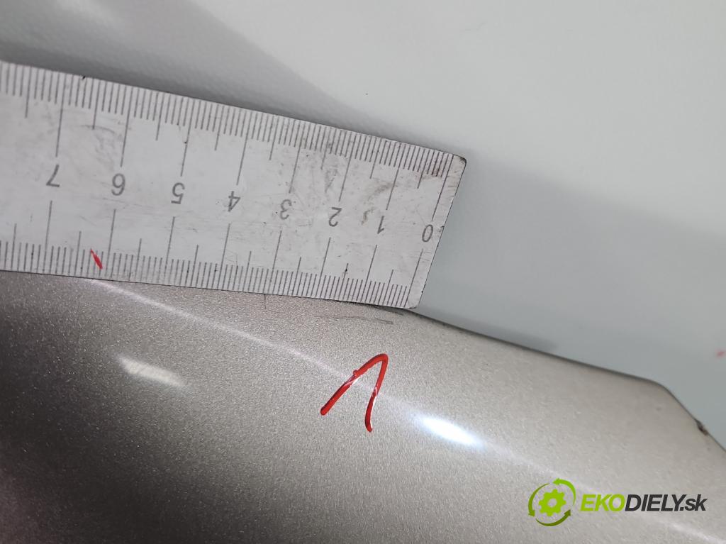 Citroen C4 II 2010-2017 1.6 hdi 111KM manual 82 kW 1560 cm3 5- blatník predné pravý  (Kľučka dverí ostatné)