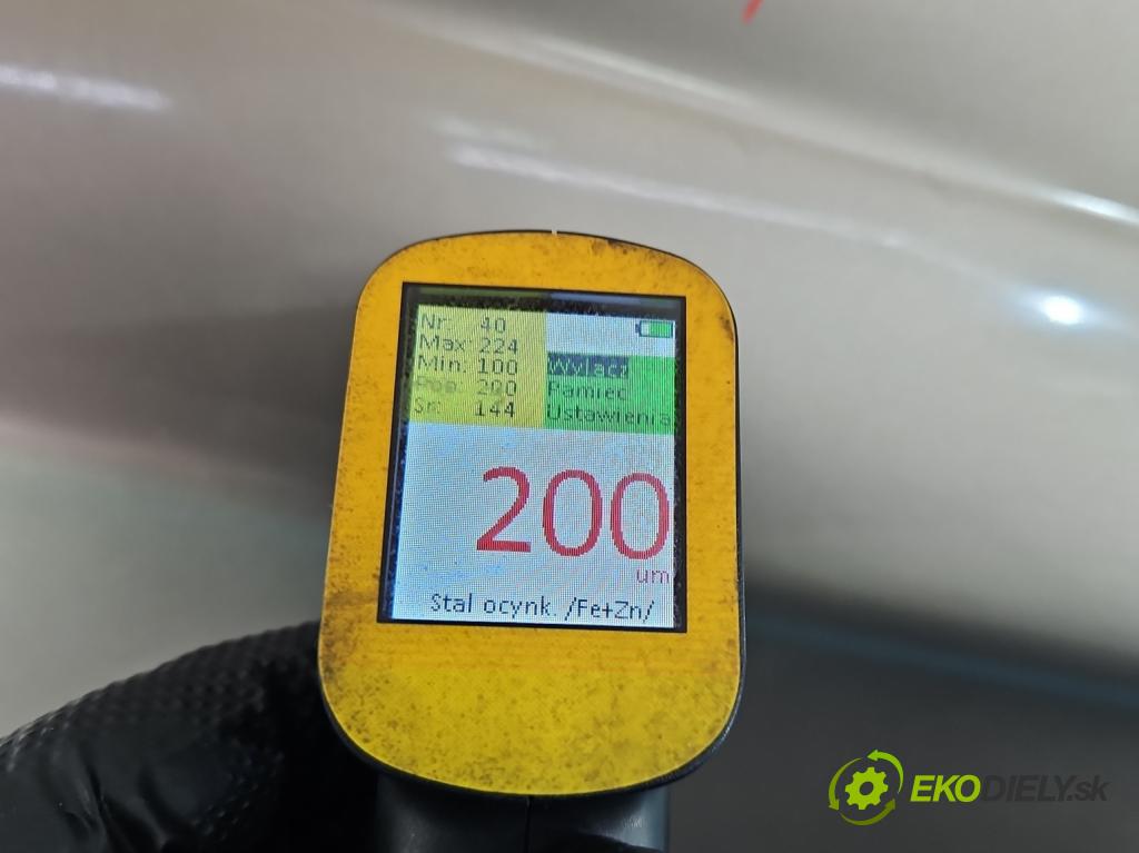 Citroen C4 II 2010-2017 1.6 hdi 111KM manual 82 kW 1560 cm3 5- blatník predné pravý  (Kľučka dverí ostatné)