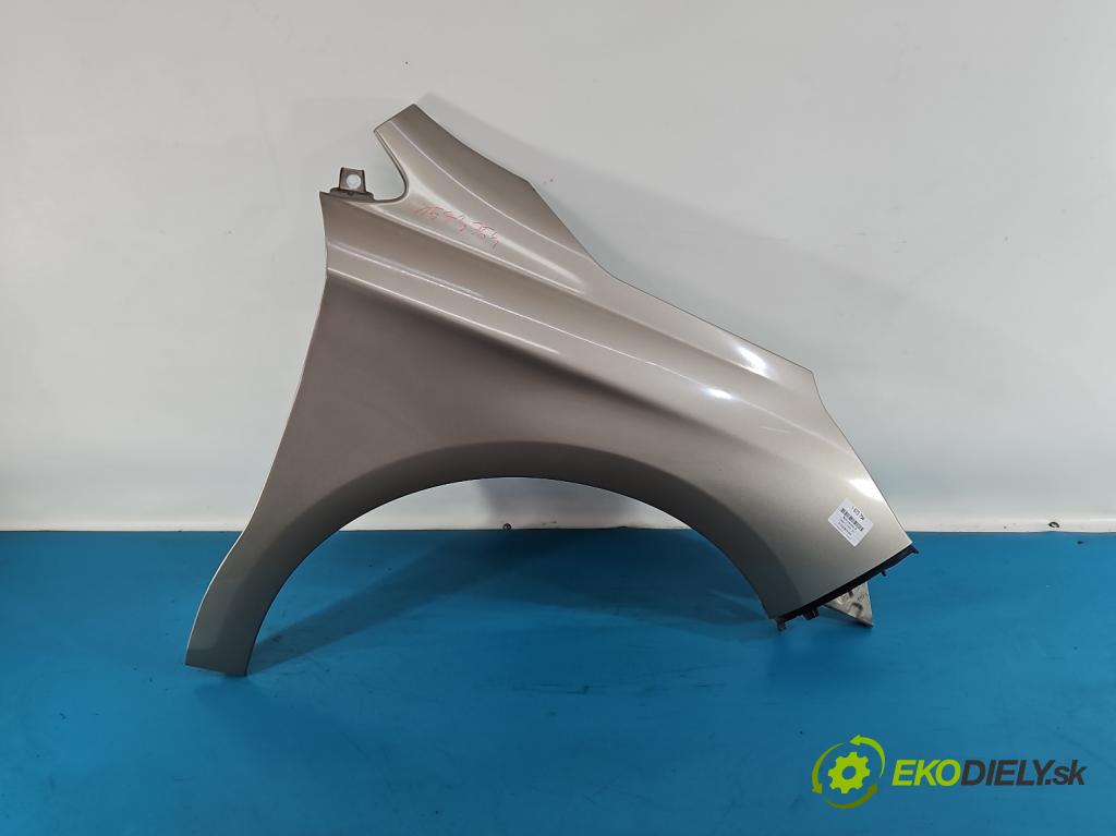 Citroen C4 II 2010-2017 1.6 hdi 111KM manual 82 kW 1560 cm3 5- blatník predné pravý  (Kľučka dverí ostatné)