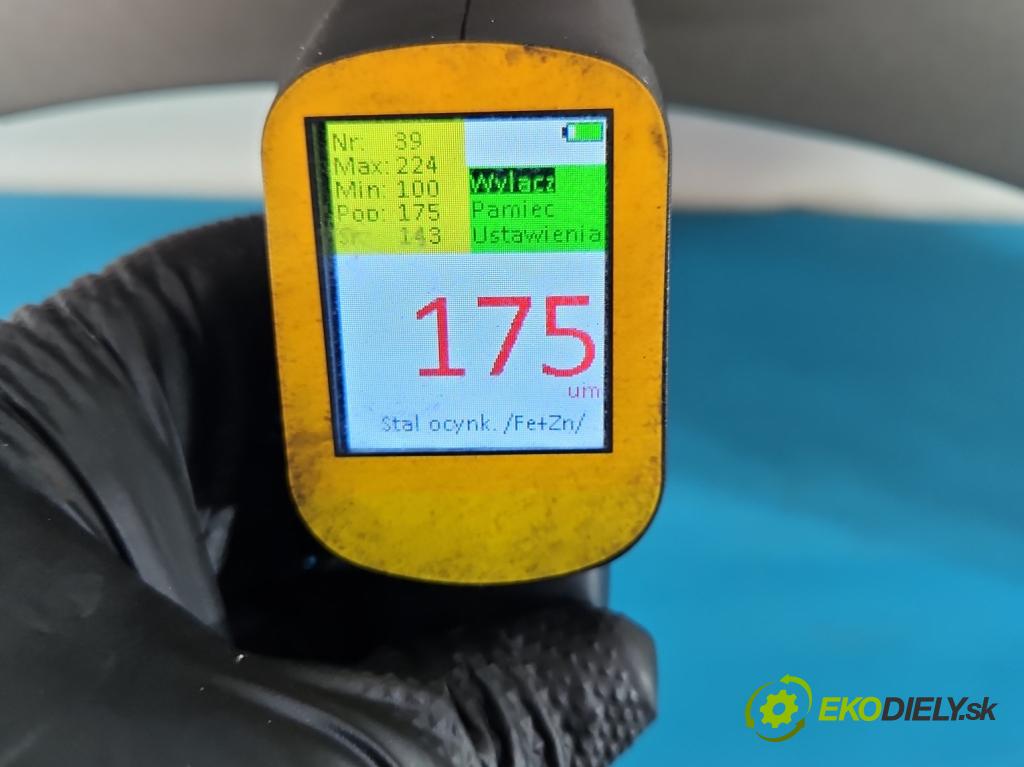 Citroen C4 II 2010-2017 1.6 hdi 111KM manual 82 kW 1560 cm3 5- blatník predné pravý  (Kľučka dverí ostatné)