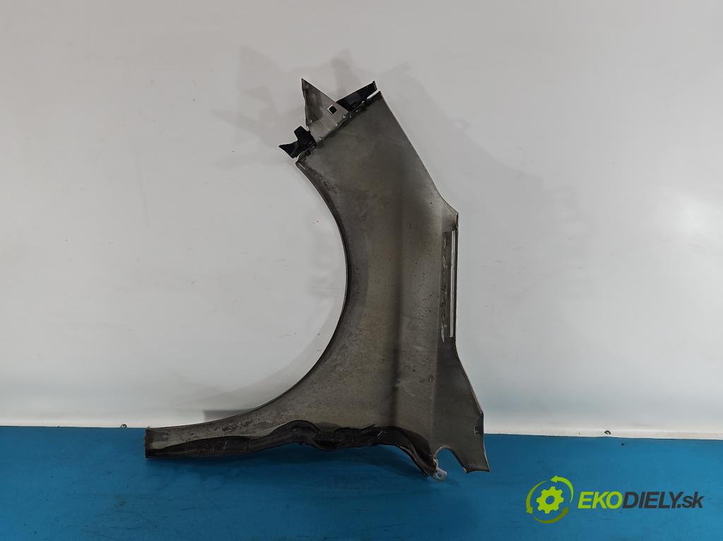 Citroen C4 II 2010-2017 1.6 hdi 111KM manual 82 kW 1560 cm3 5- blatník predné pravý  (Kľučka dverí ostatné)