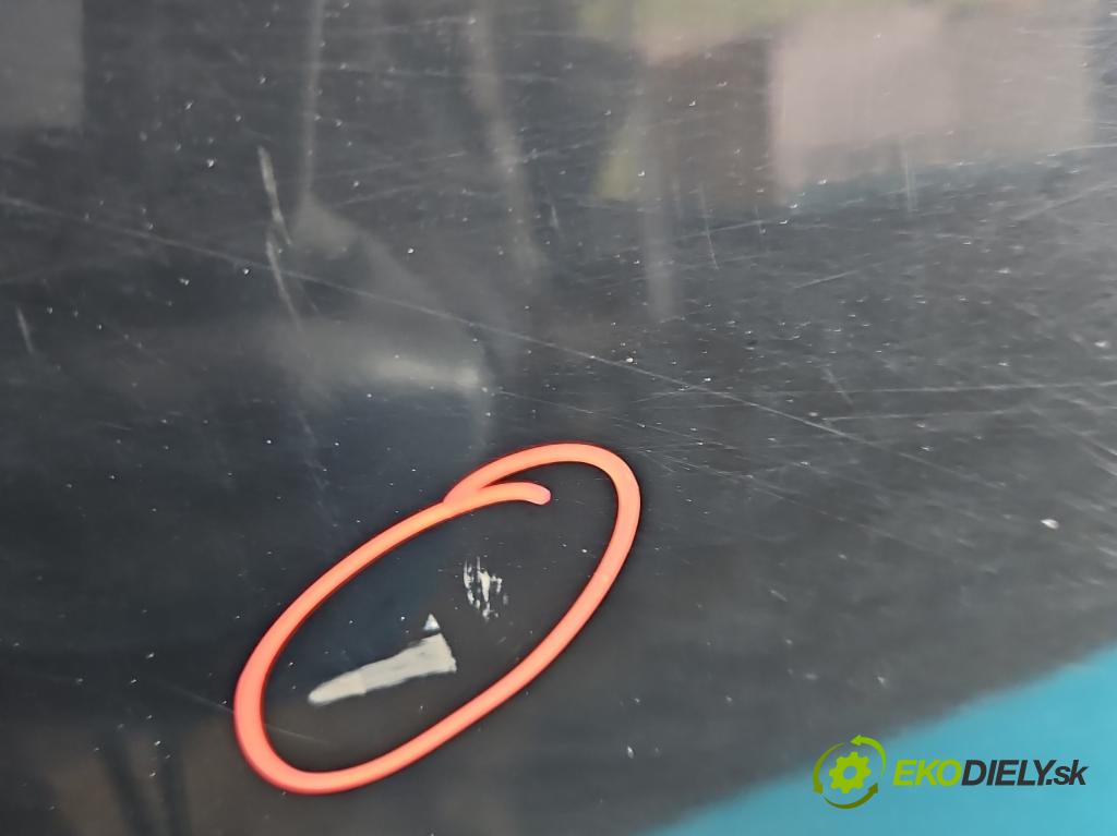 Honda Civic VII 2000-2006 1.6 16V 110 HP manual 81 kW 1590 cm3 5- dvere predné pravé  (Kľučka dverí ostatné)