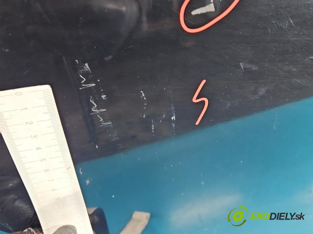 Honda Civic VII 2000-2006 1.6 16V 110 HP manual 81 kW 1590 cm3 5- dvere predné pravé  (Kľučka dverí ostatné)