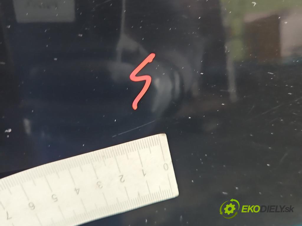 Honda Civic VII 2000-2006 1.6 16V 110 HP manual 81 kW 1590 cm3 5- dvere zadné pravé  (Kľučka dverí ostatné)