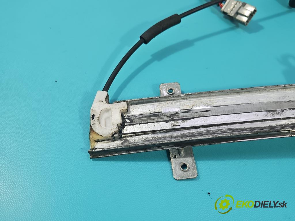 Honda Civic VII 2000-2006 1.6 16V 110 HP manual 81 kW 1590 cm3 5- mechanizmus okna predné ľavý