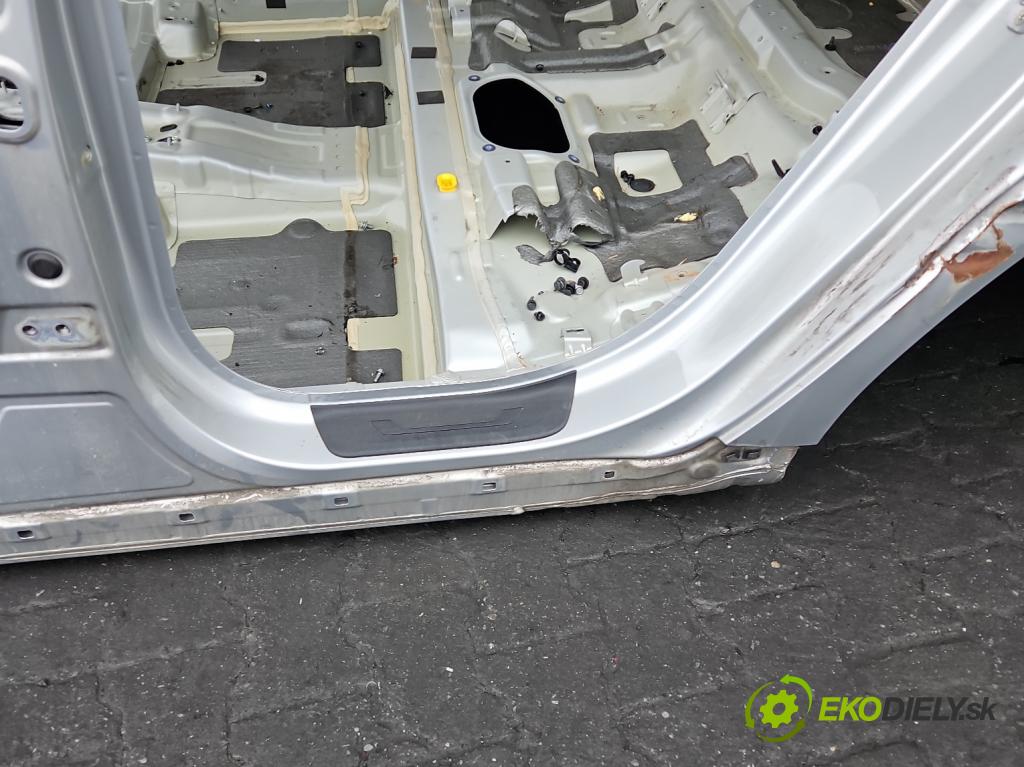 Kia Optima IV 2015-2020 1.6 T-GDI 180 hp automatic 132.4 kW 1591 cm3 4- práh levý  (Karoserie ostatní)