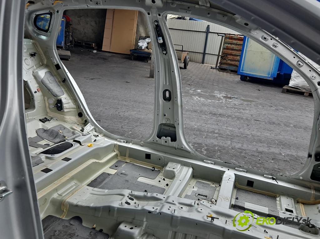 Kia Optima IV 2015-2020 1.6 T-GDI 180 hp automatic 132.4 kW 1591 cm3 4- práh levý  (Karoserie ostatní)