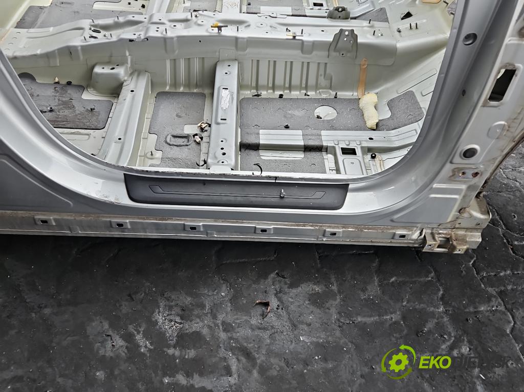 Kia Optima IV 2015-2020 1.6 T-GDI 180 hp automatic 132.4 kW 1591 cm3 4- práh pravý  (Karoserie ostatní)