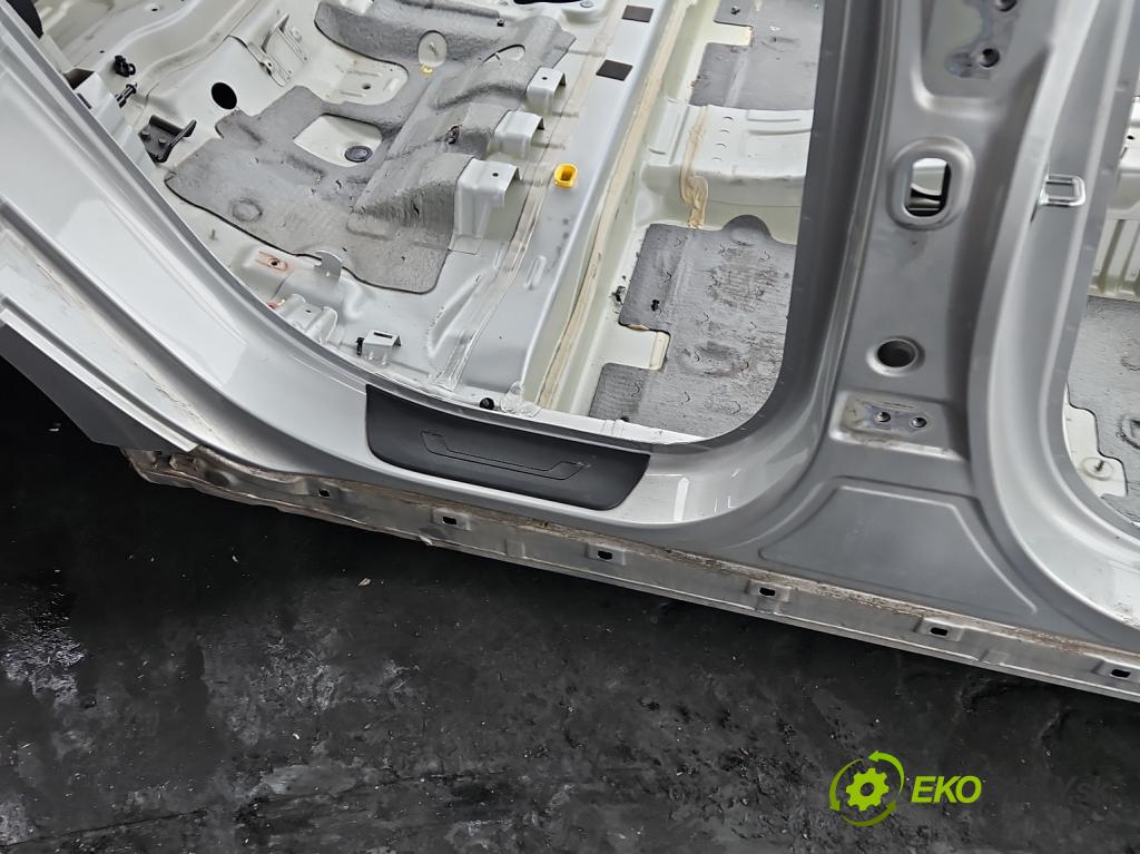 Kia Optima IV 2015-2020 1.6 T-GDI 180 hp automatic 132.4 kW 1591 cm3 4- práh pravý  (Karoserie ostatní)