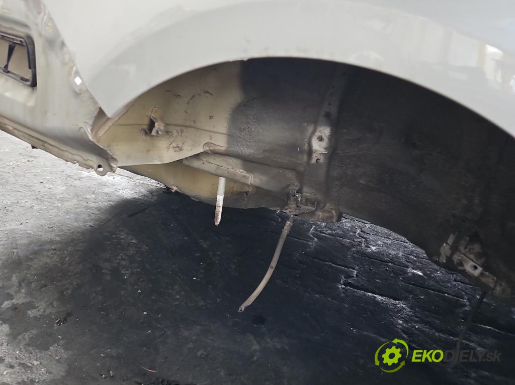 Kia Optima IV 2015-2020 1.6 T-GDI 180 hp automatic 132.4 kW 1591 cm3 4- blatnik zadní pravý