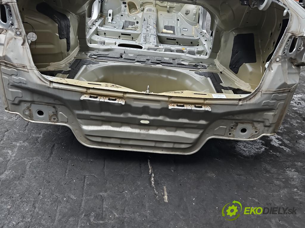 Kia Optima IV 2015-2020 1.6 T-GDI: 180 HP automatic 132.4 kW 1591 cm3 4- pas zadní: