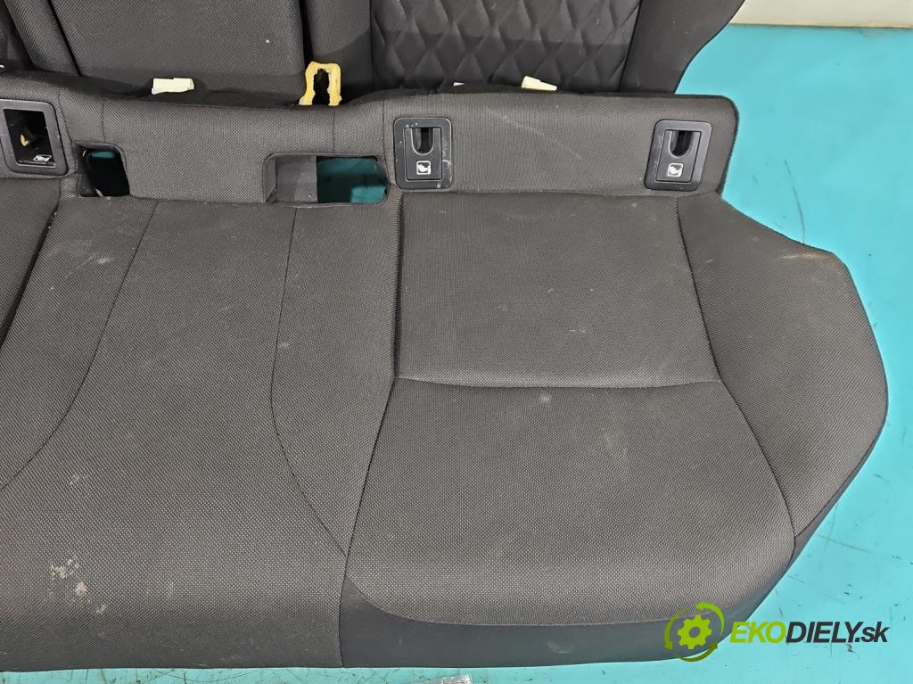 Toyota Corolla E21 2019- 1.5 12V 125 HP automatic 92 kW 1490 cm3 4- Pohovka: zadné (Sedadlo)