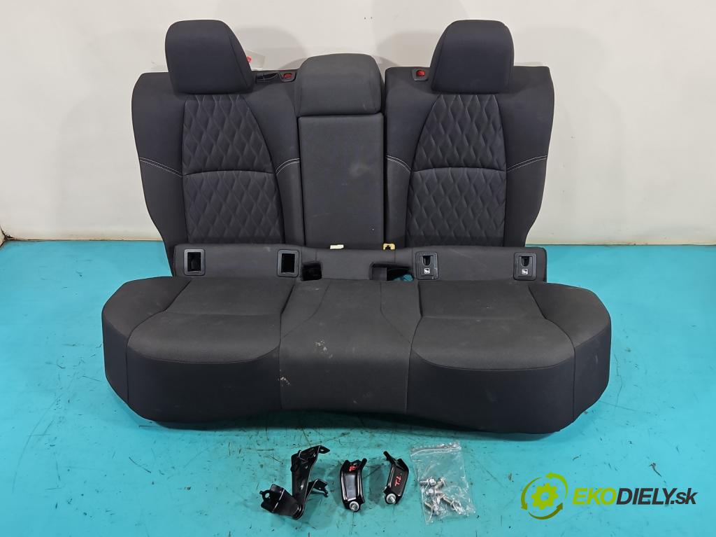 Toyota Corolla E21 2019- 1.5 12V 125 HP automatic 92 kW 1490 cm3 4- Pohovka: zadné  (Sedadlo)