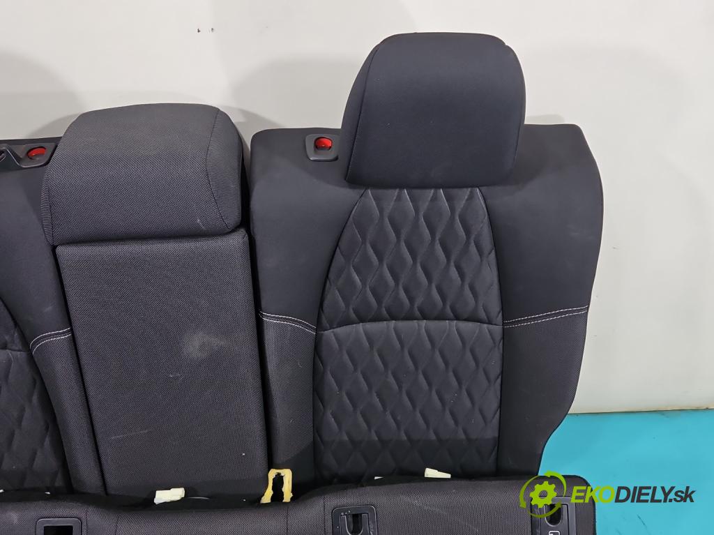 Toyota Corolla E21 2019- 1.5 12V 125 HP automatic 92 kW 1490 cm3 4- Pohovka: zadné (Sedadlo)
