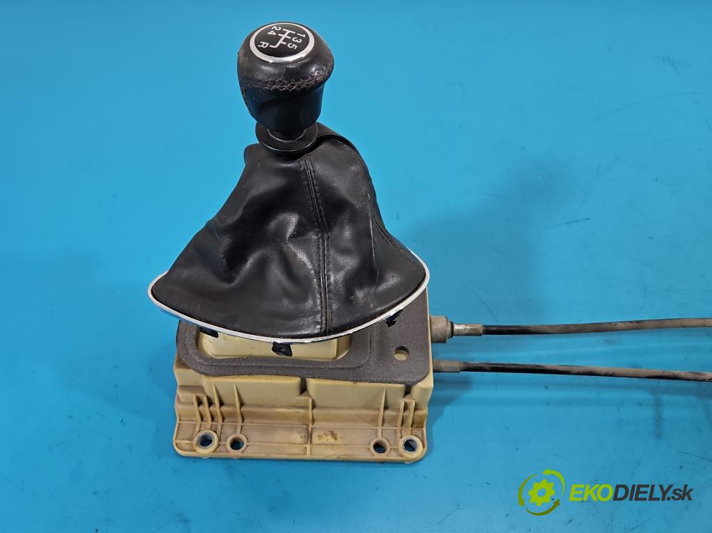 Fiat Bravo II 2007-2014 1.9 jtd 120 HP manual 88 kW 1910 cm3 5- Páka: Změny: stupeň,rýchlosť 553499490 (Rýchlostná páka (kulisa))