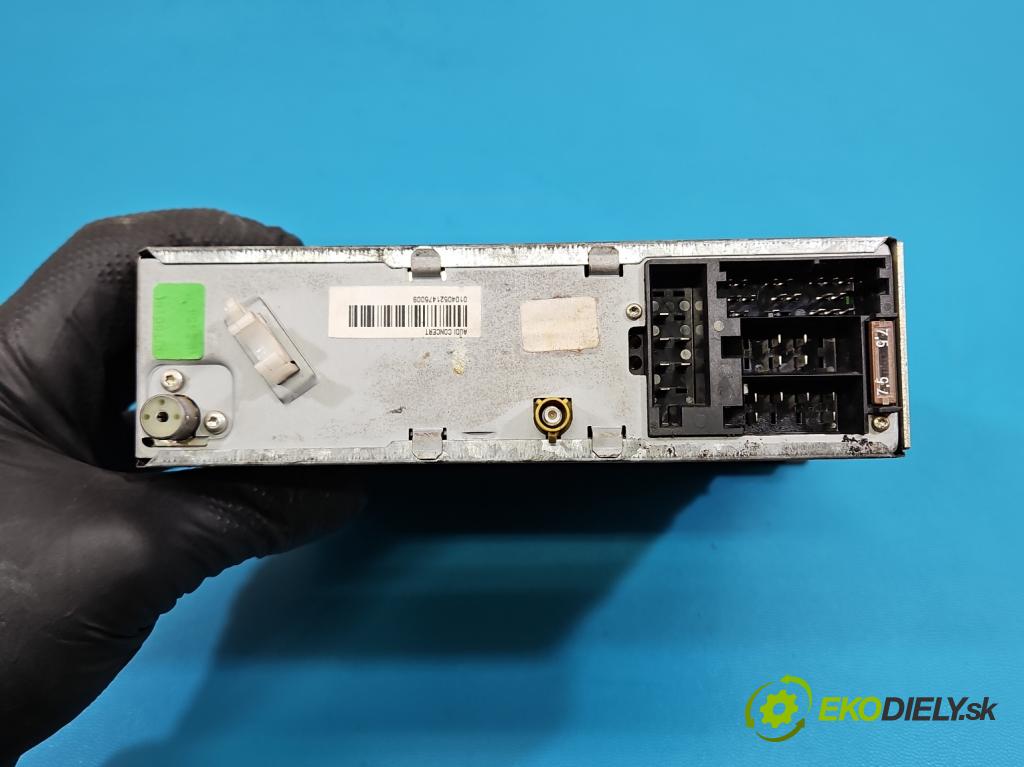 Audi A4 B6 2000-2004 2.5 tdi BFC 163 HP manual 120 kW 2496 cm3 5- Radio originál 8E0035186