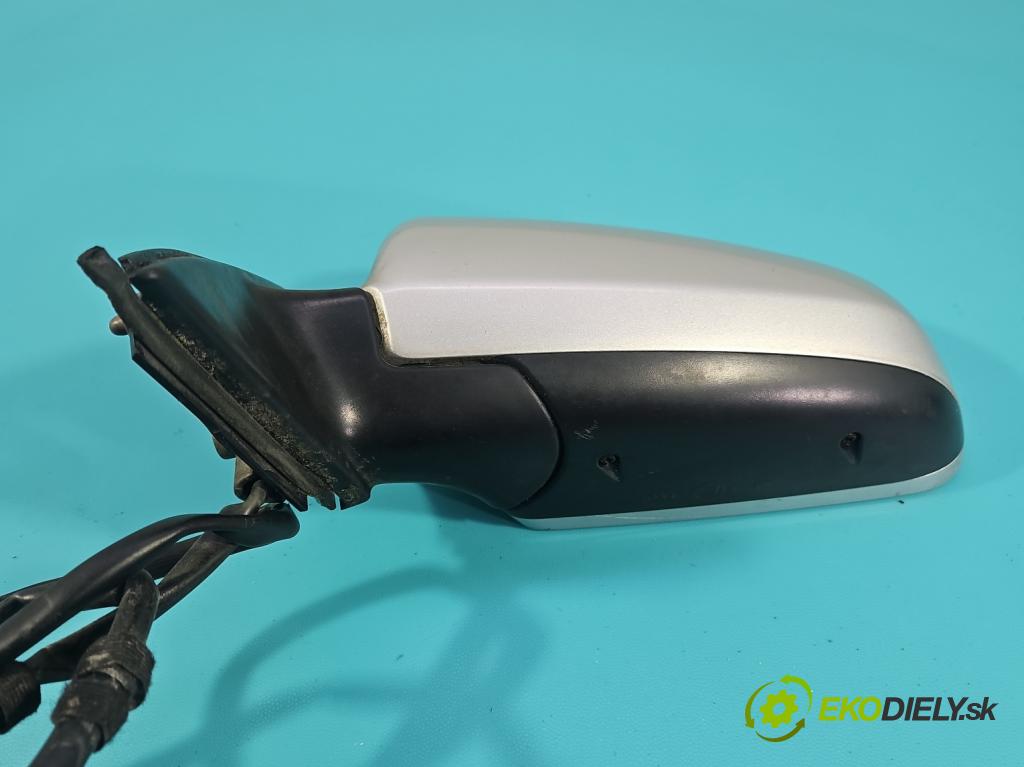 Audi A4 B6 2000-2004 2.5 tdi BFC 163 HP manual 120 kW 2496 cm3 5- zrkadlo ľavé  (Kľučka dverí ostatné)
