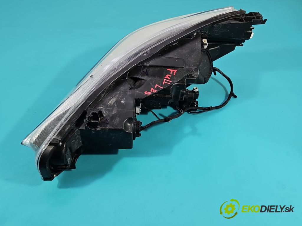 MG MG3  24- 1.5 16V 116 HP manual 85 kW 1495 cm3 5- Reflektor: pravý 11202757 (Svetlo predné pravé)