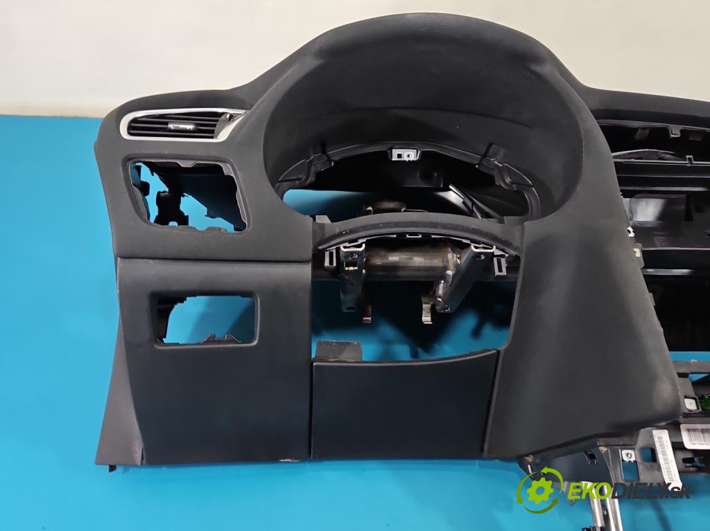 Citroen C4 II 2010-2017 1.6 hdi 111KM manual 82 kW 1560 cm3 5- kokpit,pristrojová doska rozdeľovacia