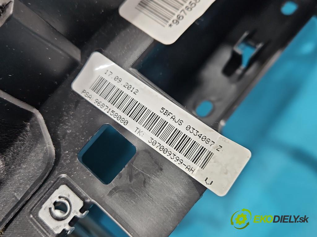 Citroen C4 II 2010-2017 1.6 hdi 111KM manual 82 kW 1560 cm3 5- kokpit,pristrojová doska rozdeľovacia