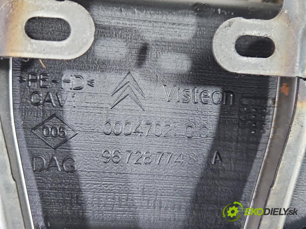 Citroen C4 II 2010-2017 1.6 hdi 111KM manual 82 kW 1560 cm3 5- kokpit,pristrojová doska rozdeľovacia