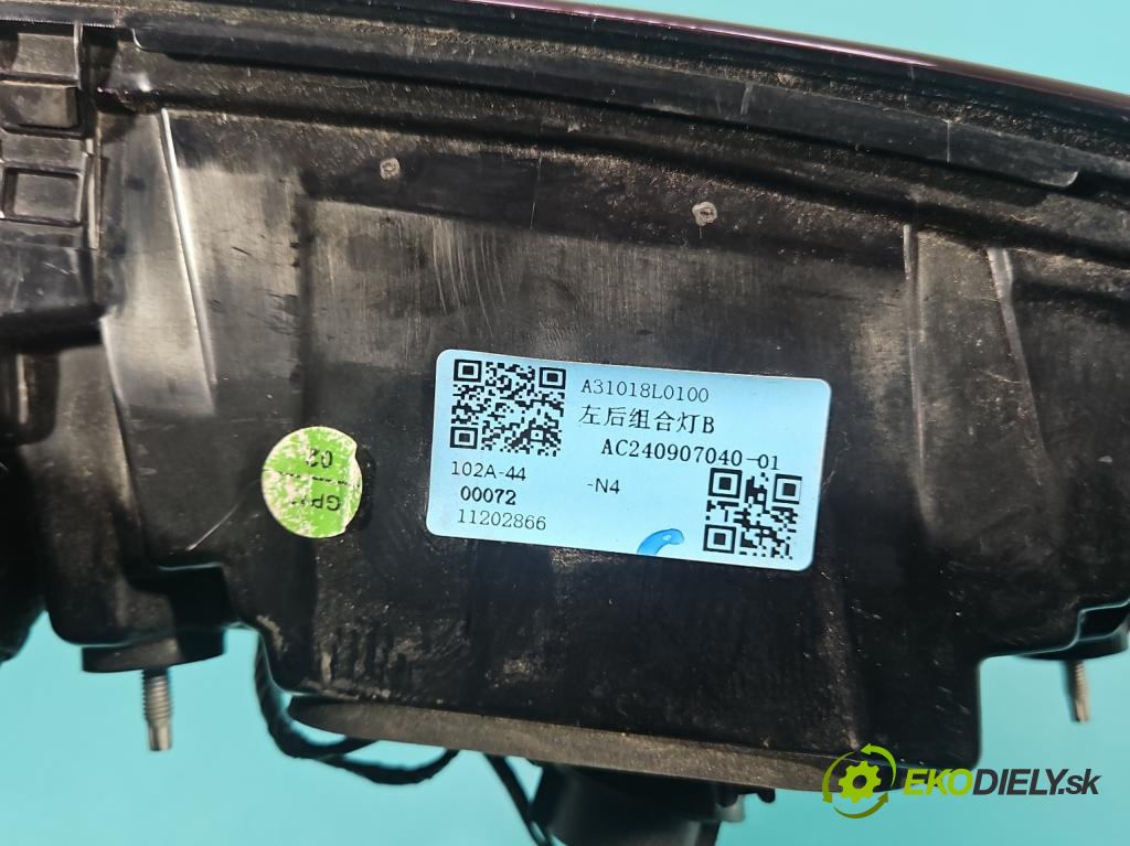 MG MG3  24- 1.5 16V 116 HP manual 85 kW 1495 cm3 5- svetlo / reflektor zadné ľavé A31018L0100 (Kľučka dverí ostatné)