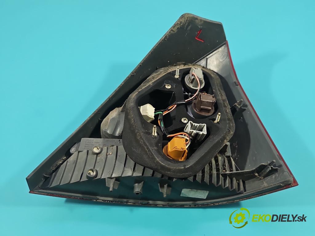 Honda Civic VII 2000-2006 1.6 16V 110 HP manual 81 kW 1590 cm3 5- svetlo / reflektor zadné ľavé 890228 (Kľučka dverí ostatné)