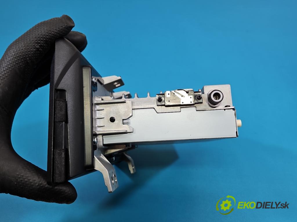 MG MG3  24- 1.5 16V 116 HP manual 85 kW 1495 cm3 5- Zobrazit: 18022773 (Prístrojová doska)