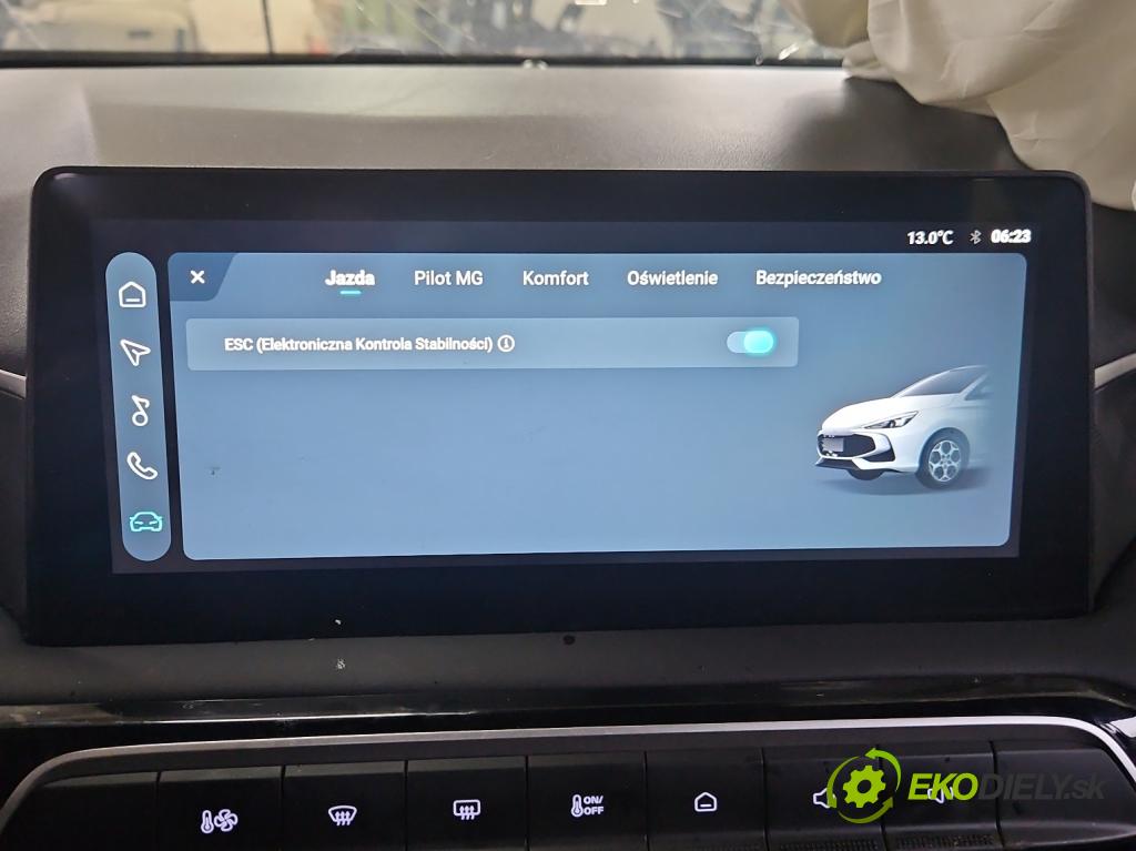 MG MG3  24- 1.5 16V 116 HP manual 85 kW 1495 cm3 5- Zobrazit: 18022773 (Prístrojová doska)