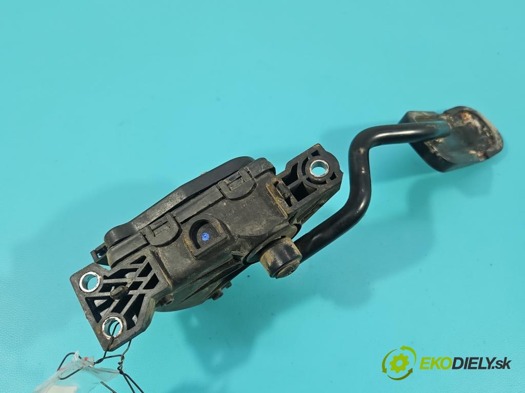 Vw Transporter T4 1990-2003 2.5 tdi 102 HP manual 75 kW 2461 cm3 5- pedal plyn potenciometr: 7D1721603B