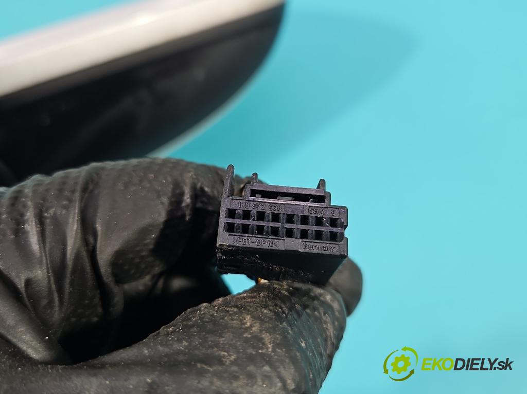 Audi A4 B8 2007-2015 1.8 TFSI 160 HP manual 118 kW 1798 cm3 5- zrkadlo pravé  (Kľučka dverí ostatné)