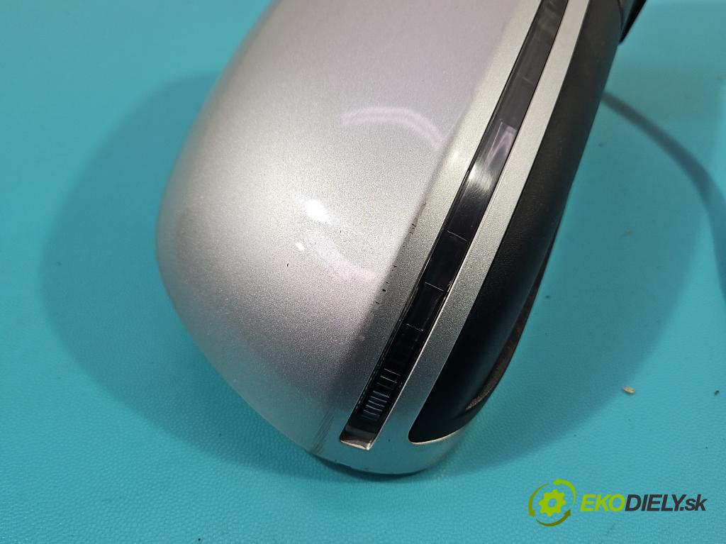 Audi A4 B8 2007-2015 1.8 TFSI 160 HP manual 118 kW 1798 cm3 5- zrkadlo pravé  (Kľučka dverí ostatné)