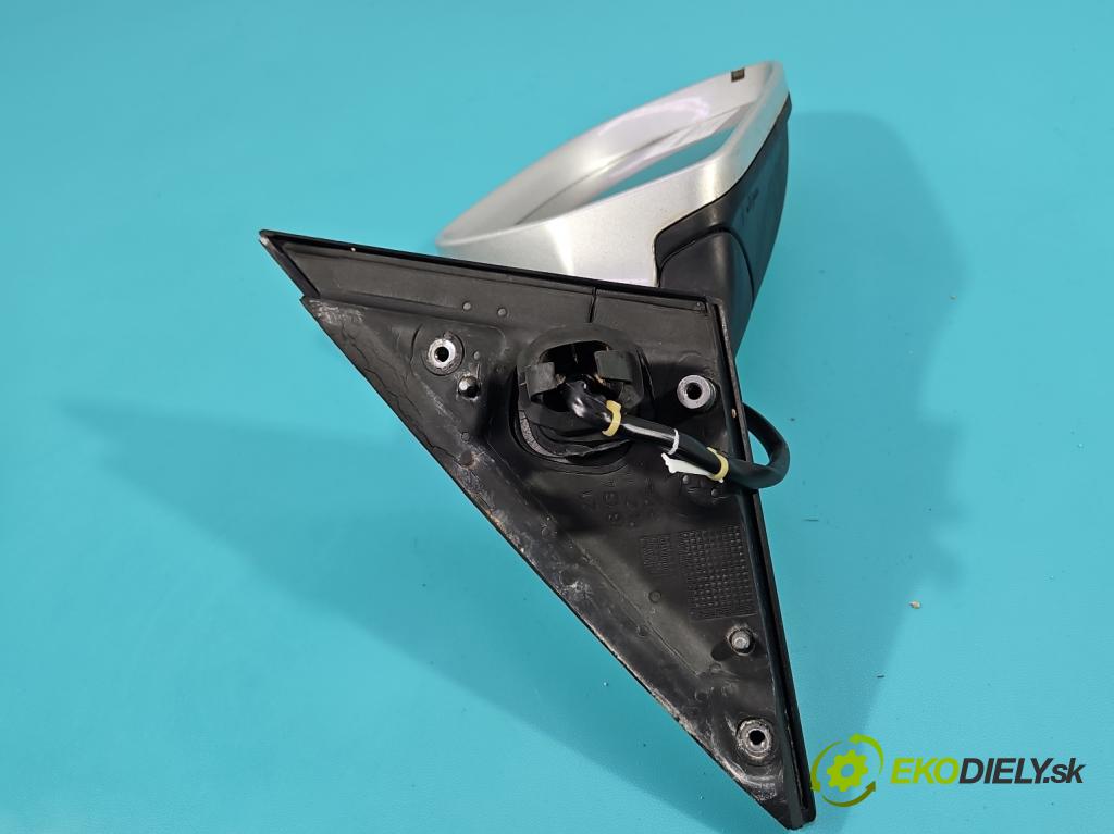 Audi A4 B8 2007-2015 1.8 TFSI 160 HP manual 118 kW 1798 cm3 5- zrkadlo pravé  (Kľučka dverí ostatné)