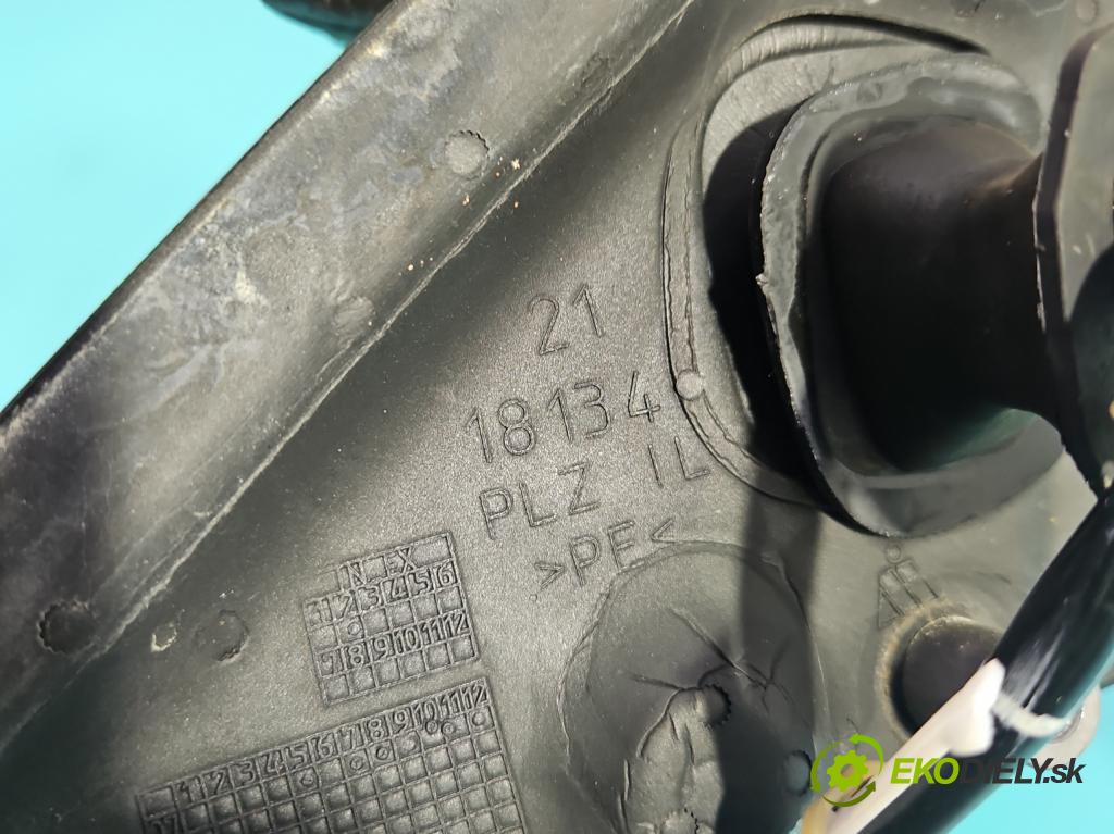 Audi A4 B8 2007-2015 1.8 TFSI 160 HP manual 118 kW 1798 cm3 5- zrkadlo pravé  (Kľučka dverí ostatné)