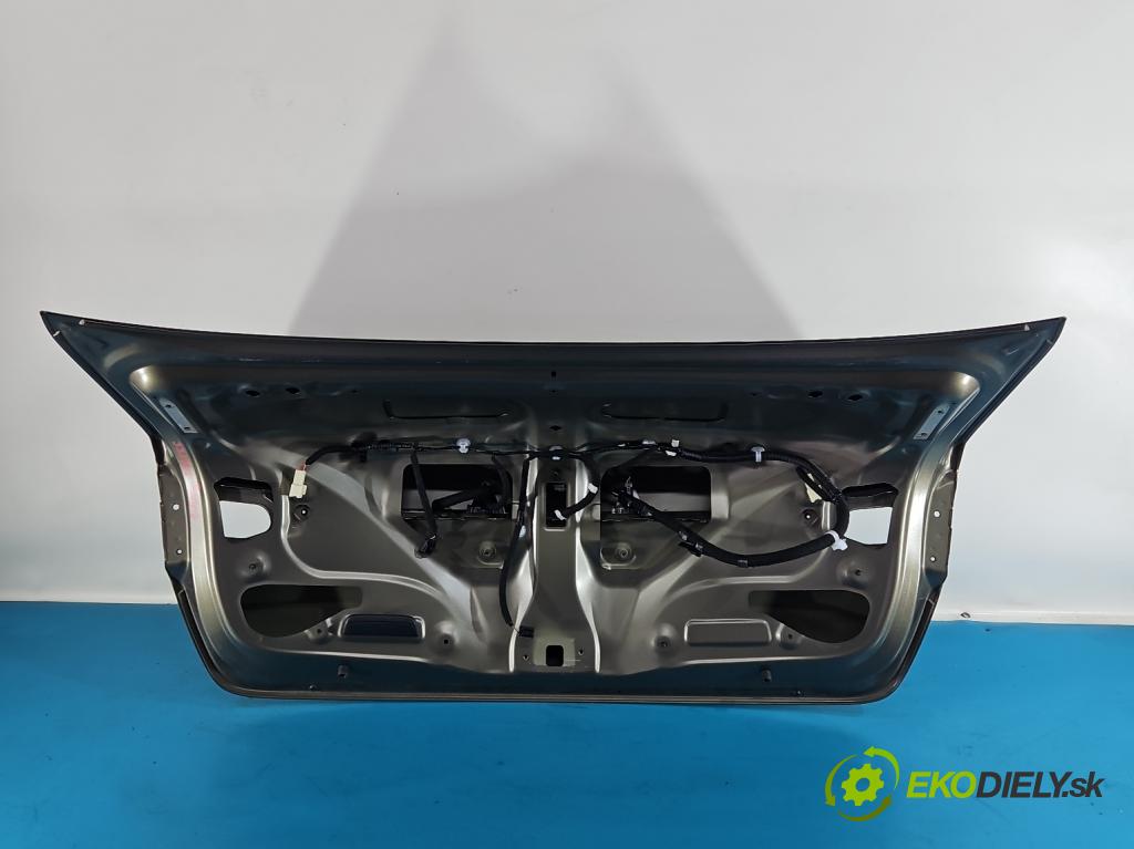 Toyota Corolla E21 2019- 1.5 12V 125 HP automatic 92 kW 1490 cm3 4- zadna kufor  (Kapota zadná (kufor))