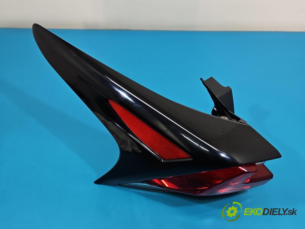 Lexus NX I 2014-2021 2.5 16V 155 HP automatic 114 kW 2494 cm3 5- svetlo / reflektor zadné ľavé  (Kľučka dverí ostatné)