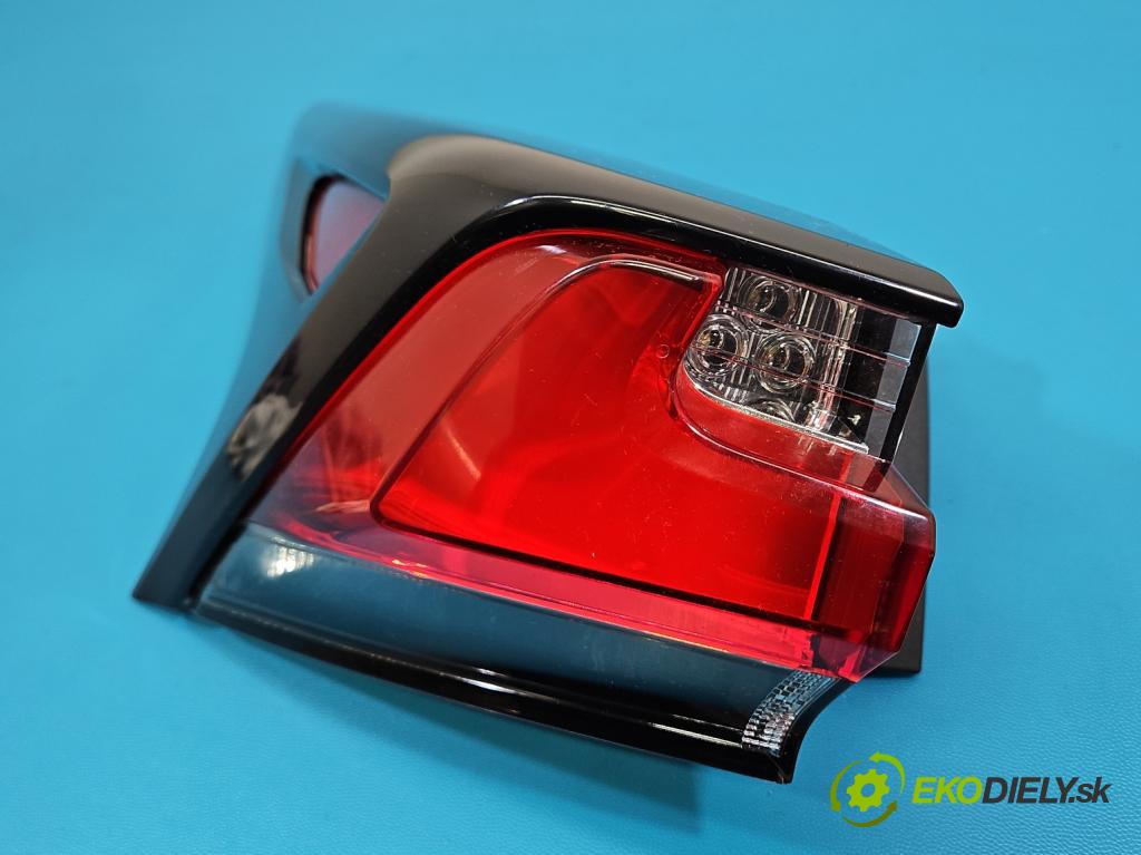 Lexus NX I 2014-2021 2.5 16V 155 HP automatic 114 kW 2494 cm3 5- svetlo / reflektor zadné ľavé  (Kľučka dverí ostatné)