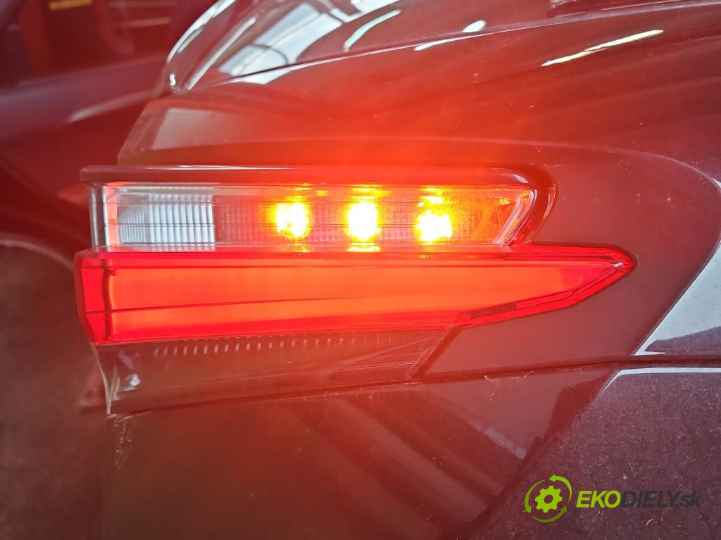 Lexus NX I 2014-2021 2.5 16V 155 HP automatic 114 kW 2494 cm3 5- svetlo / reflektor zadné ľavé  (Kľučka dverí ostatné)