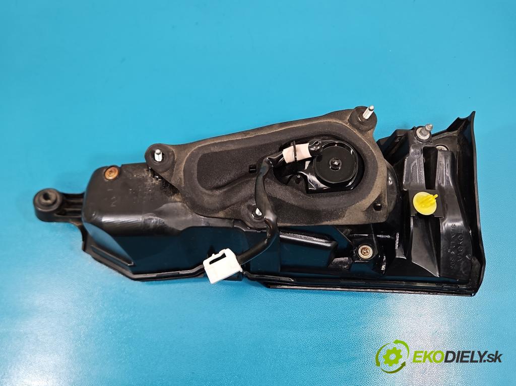 Lexus NX I 2014-2021 2.5 16V 155 HP automatic 114 kW 2494 cm3 5- svetlo / reflektor zadné ľavé  (Kľučka dverí ostatné)