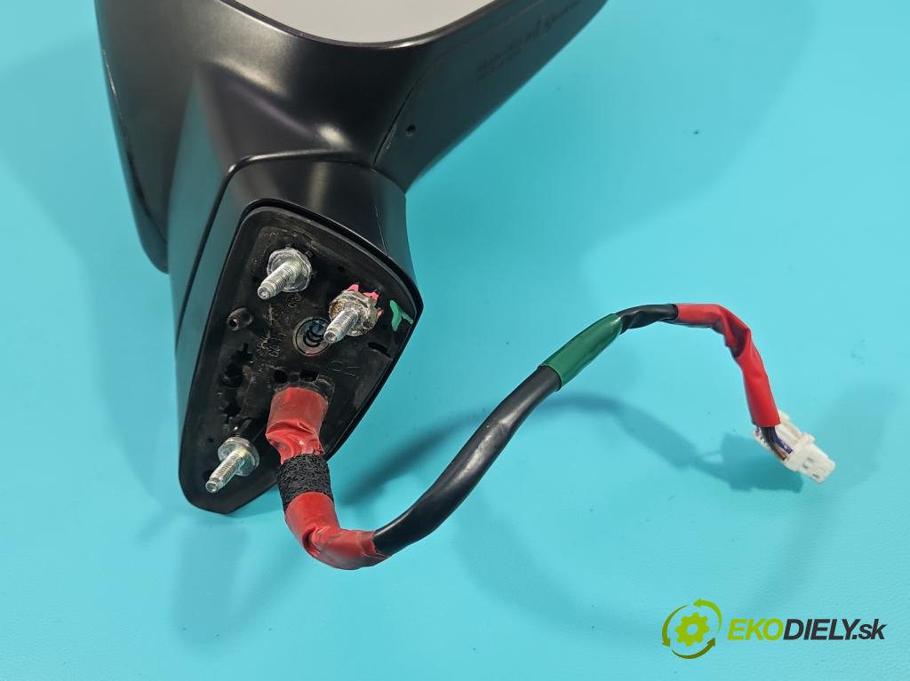 Lexus NX I 2014-2021 2.5 16V 155 HP automatic 114 kW 2494 cm3 5- zrkadlo pravé  (Kľučka dverí ostatné)