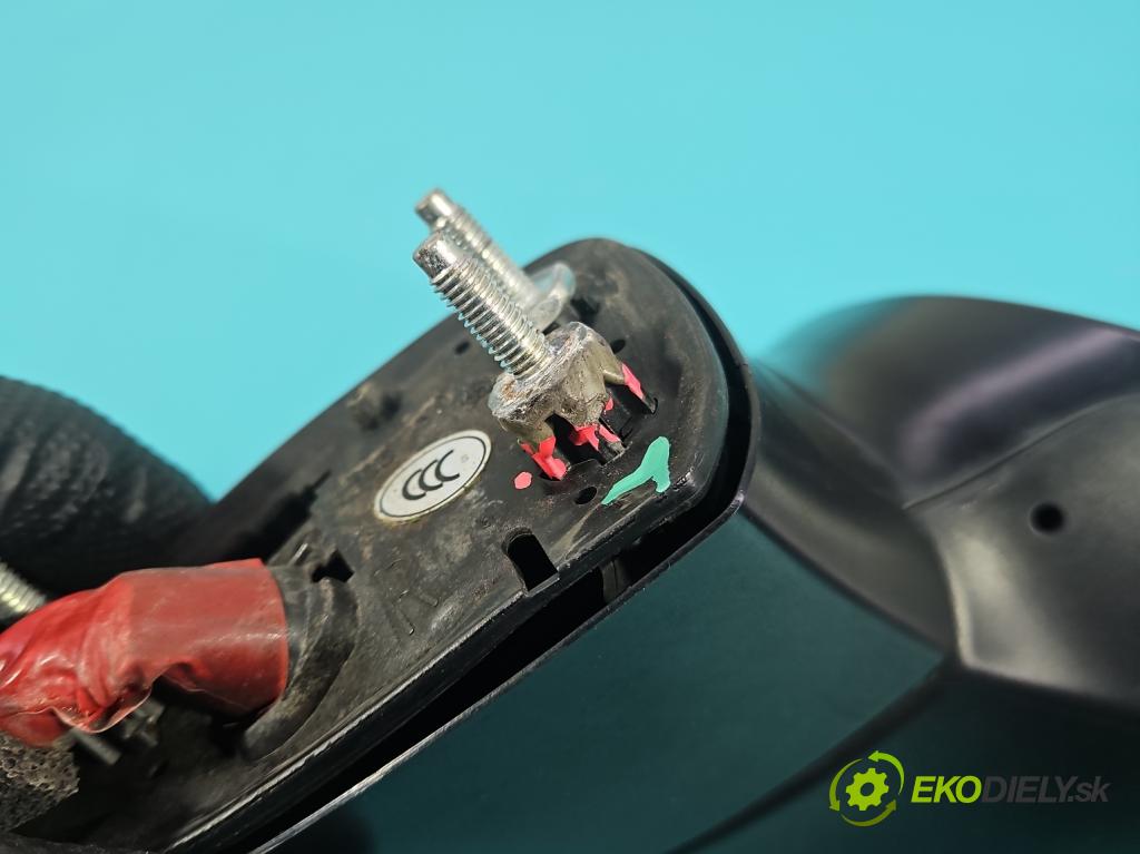 Lexus NX I 2014-2021 2.5 16V 155 HP automatic 114 kW 2494 cm3 5- zrkadlo pravé  (Kľučka dverí ostatné)