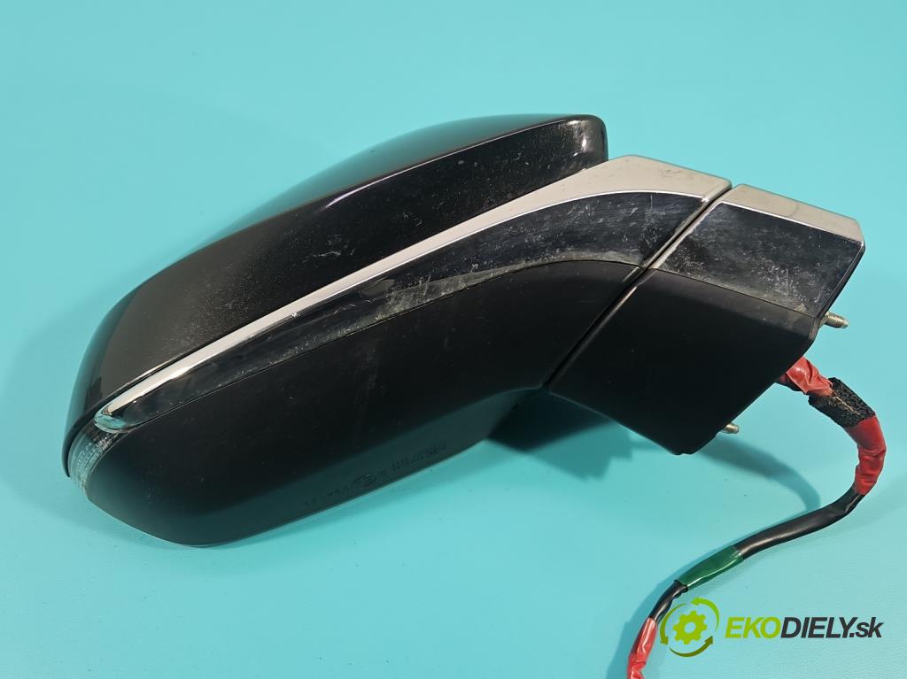 Lexus NX I 2014-2021 2.5 16V 155 HP automatic 114 kW 2494 cm3 5- zrkadlo pravé  (Kľučka dverí ostatné)